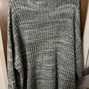 Old navy sweater